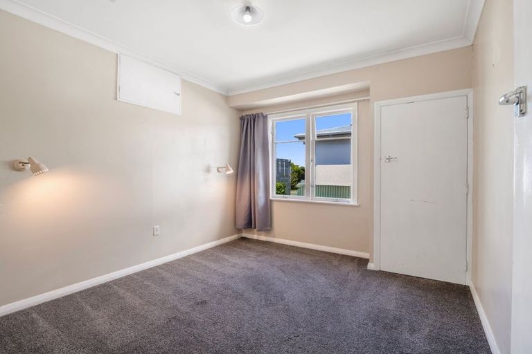 Photo of property in 48 Wood Street, Takaro, Palmerston North, 4410