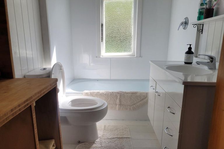 Photo of property in 185 Bucks Road, Tauwharenikau, Featherston, 5773