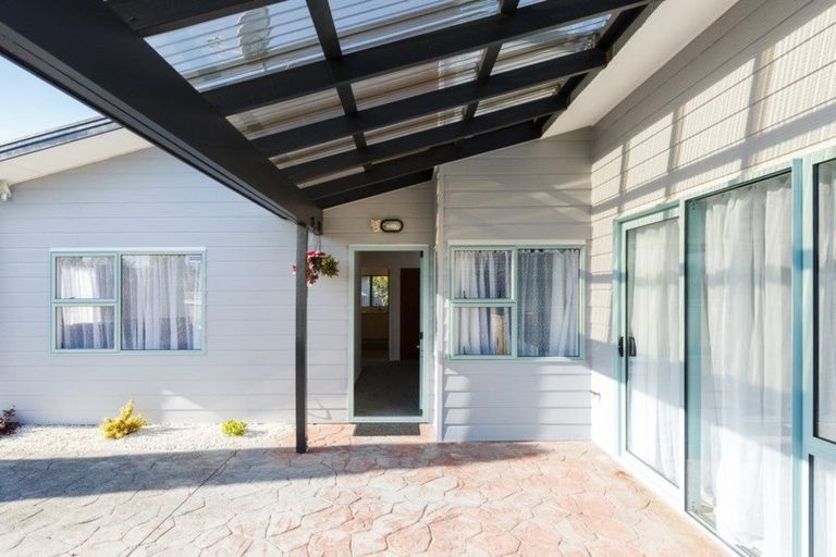 Photo of property in 135a Heretaunga Street, Palmerston North, 4414