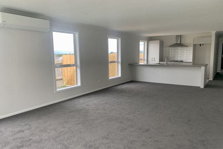 Photo of property in 92 Pragma Rise, Huntington, Hamilton, 3210