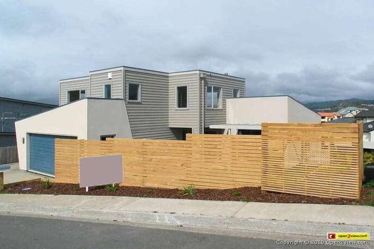 Photo of property in 46 Saint Ives Drive, Camborne, Porirua, 5026