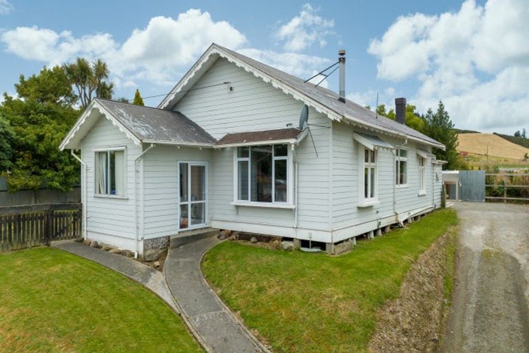 Photo of property in 33 Wentworth Street, East Gore, Gore, 9710