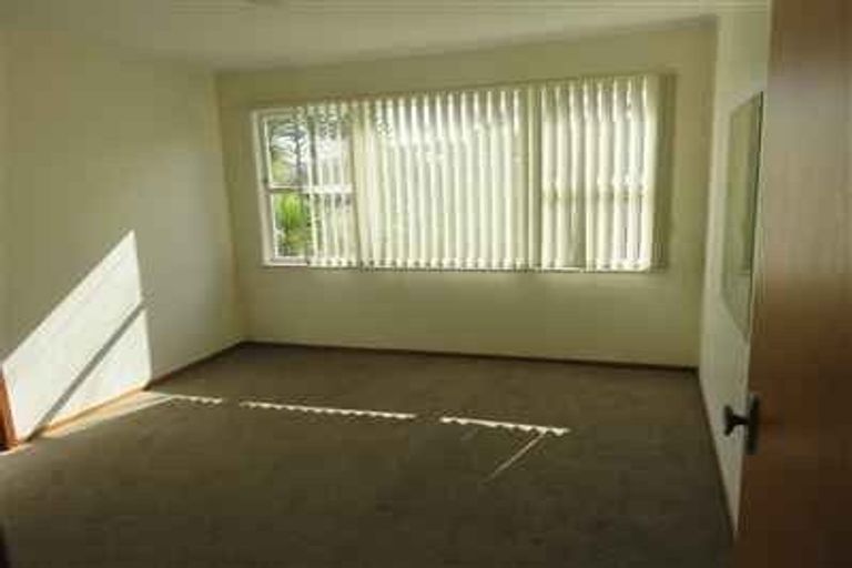 Photo of property in 809 Beach Road, Browns Bay, Auckland, 0630