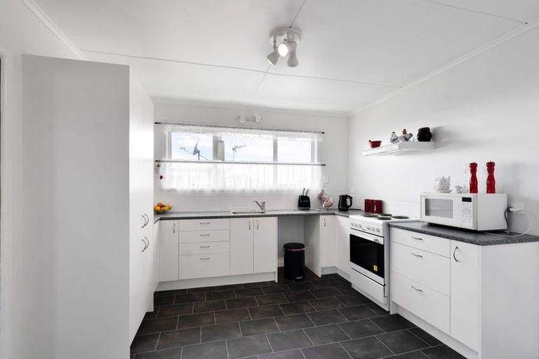 Photo of property in 6 Kingsford Street, Bell Block, New Plymouth, 4312