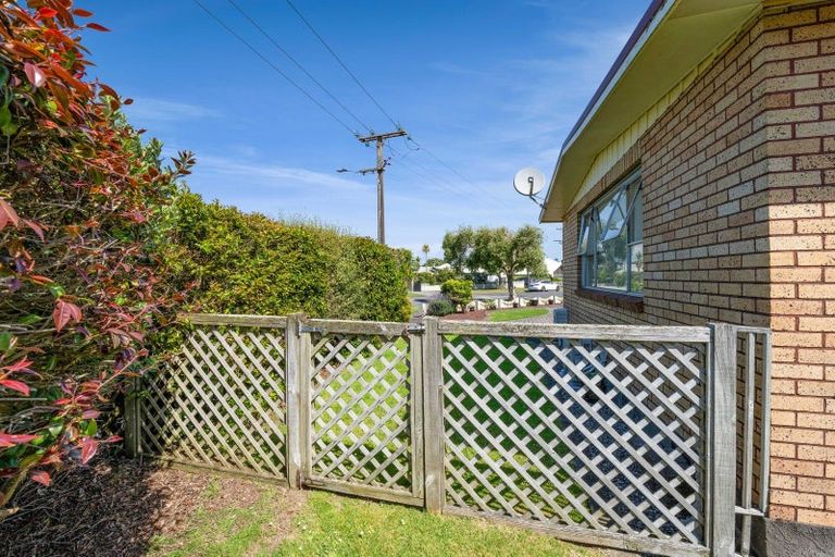 Photo of property in 38 Clemow Road, Fitzroy, New Plymouth, 4312