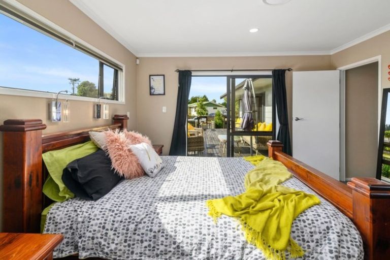 Photo of property in 28 Tennyson Drive, Owhata, Rotorua, 3010