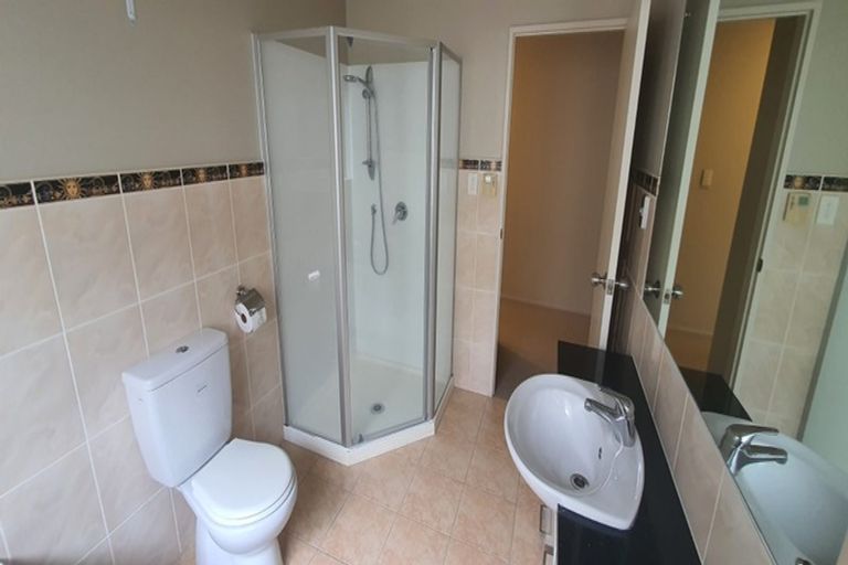 Photo of property in 13 Sapperton Drive, Henderson, Auckland, 0612