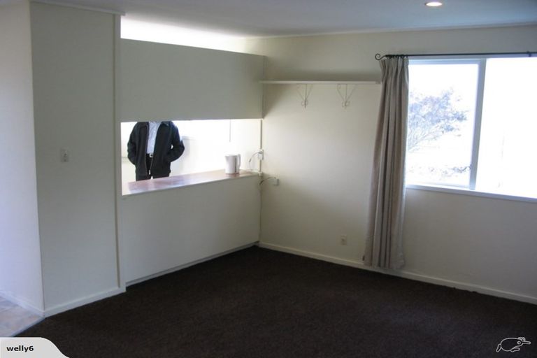 Photo of property in 8 Aspen Grove, Maungaraki, Lower Hutt, 5010