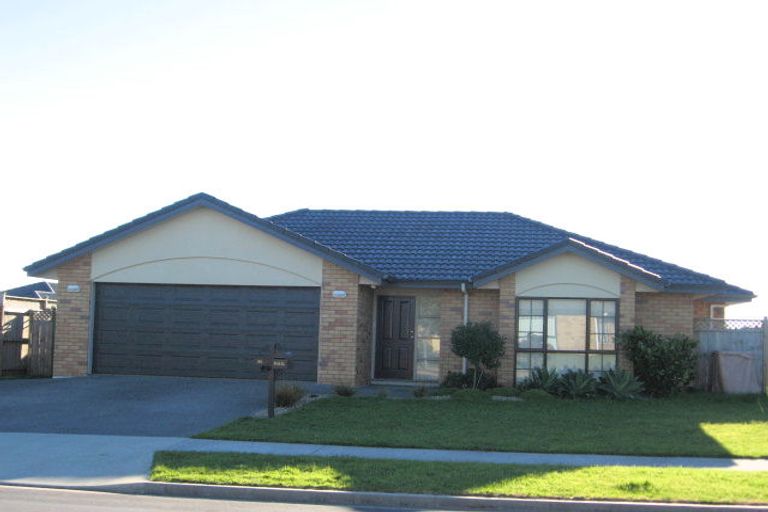 Photo of property in 33 Croftview Road, Wattle Downs, Auckland, 2103