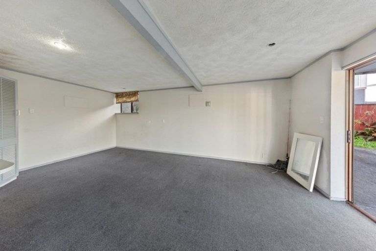 Photo of property in 22 Victoria Avenue, Waiuku, 2123