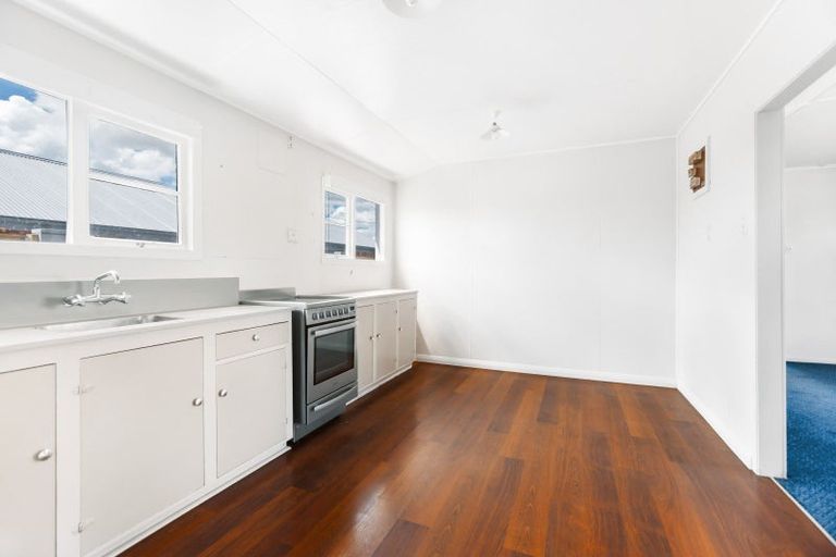 Photo of property in 12 Stafford Street, Ranfurly, 9332