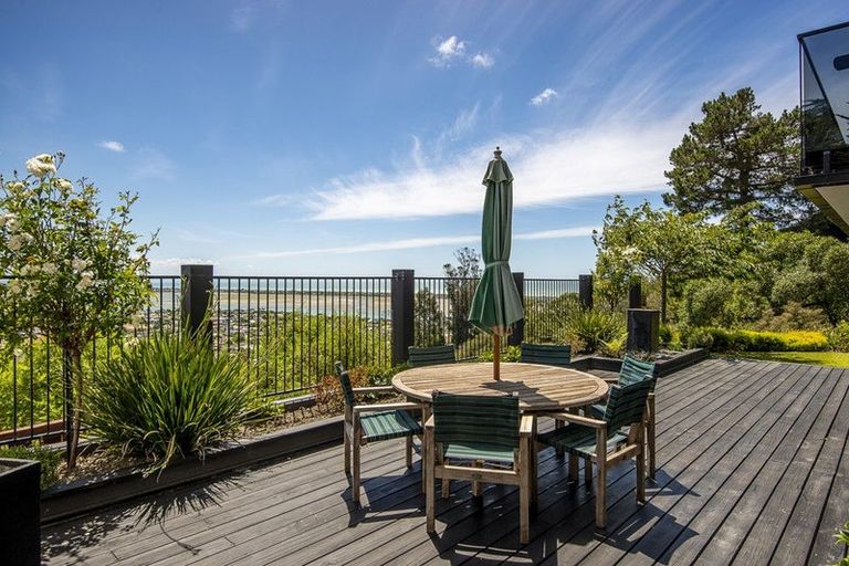 Photo of property in 8a Mandalay Lane, Redcliffs, Christchurch, 8081