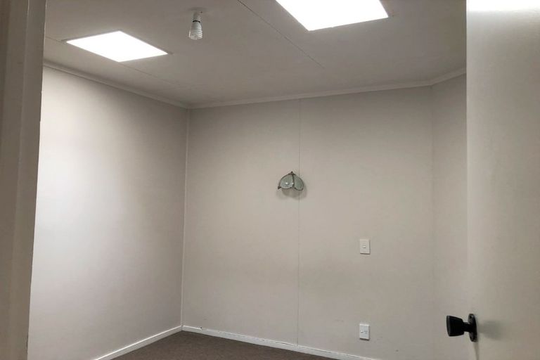 Photo of property in 3a Montgomery Street, Levin, 5510