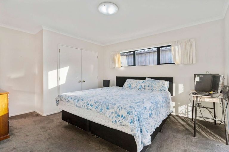 Photo of property in 7 Reremanu Place, Weymouth, Auckland, 2103