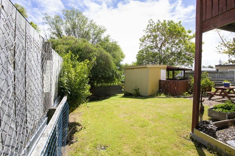Photo of property in 5 Gillies Crescent, Waimarama, Havelock North, 4294