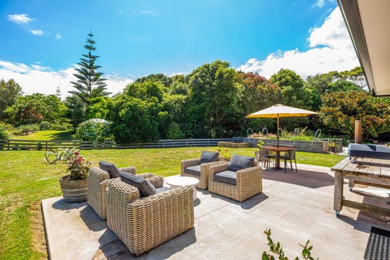 Photo of property in 27 Smithfield Road, Waikanae, 5391