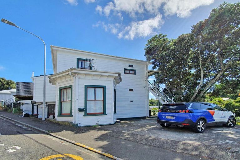 Photo of property in 2/68 Shakespeare Road, Bluff Hill, Napier, 4110