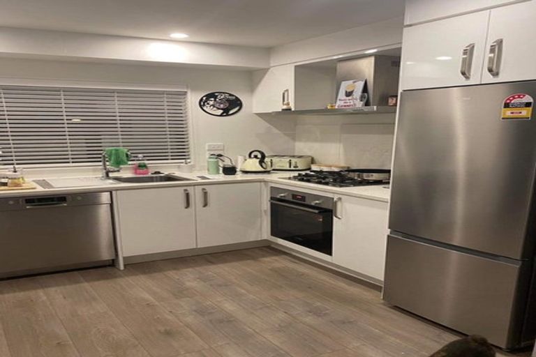 Photo of property in 13 Artistry Lane, Papakura, 2110