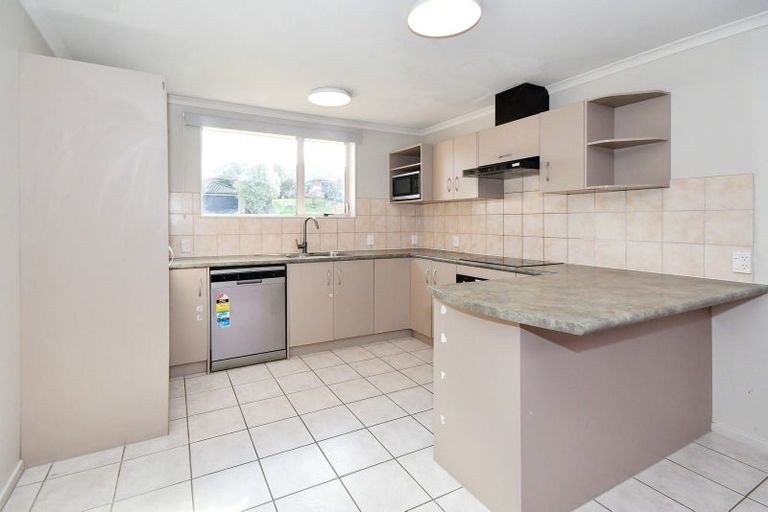 Photo of property in 31 Keri Vista Rise, Papakura, 2110