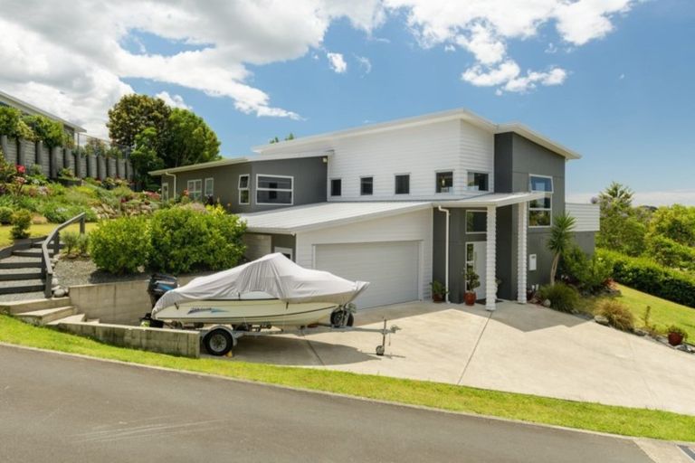 Photo of property in 44 Buxton Place, Ohauiti, Tauranga, 3112