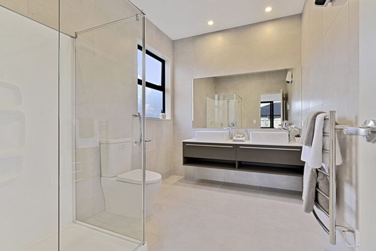 Photo of property in 8 Flaxfield Lane, Beachlands, Auckland, 2018