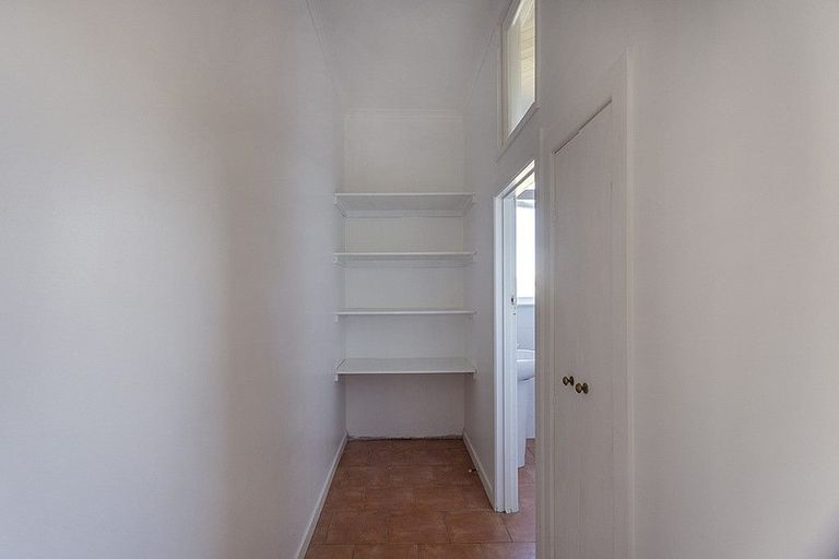 Photo of property in 35 Mersey Street, South Hill, Oamaru, 9400