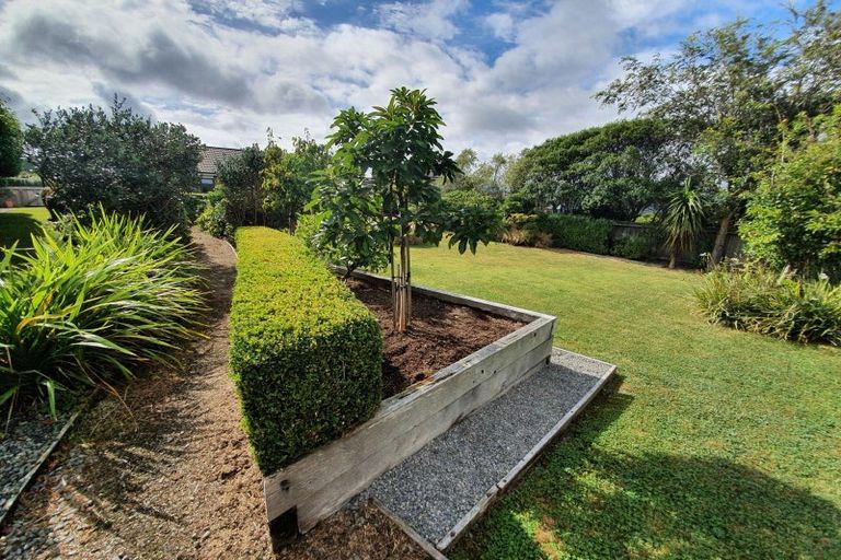 Photo of property in 116 Kirton Drive, Riverstone Terraces, Upper Hutt, 5018