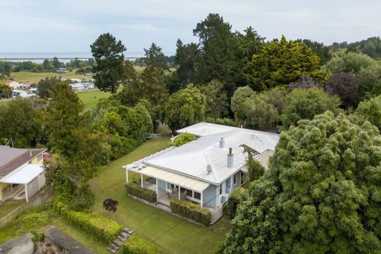 Photo of property in 76 Kitchener Street, Wairoa, 4108