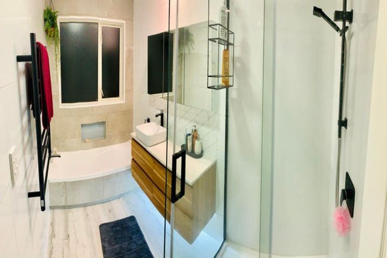 Photo of property in 2 Lexington Place, Shirley, Christchurch, 8061