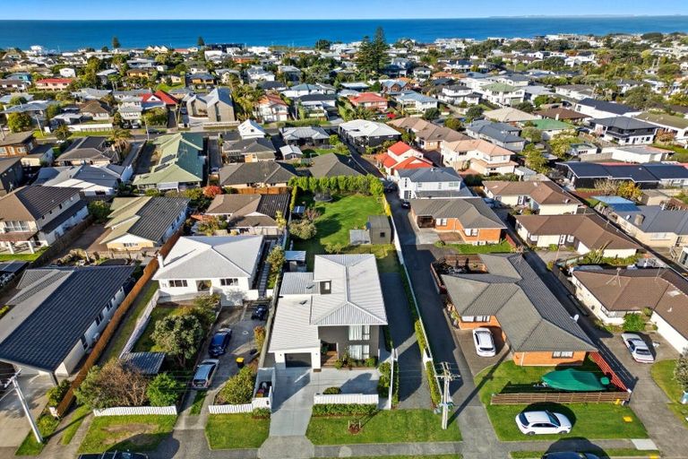 Photo of property in 19 Macville Road, Mount Maunganui, 3116