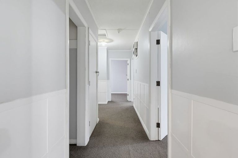 Photo of property in 12 Holland Crescent, Bulls, 4818