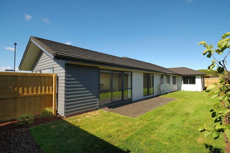 Photo of property in 2 Emma Street, Marshland, Christchurch, 8083