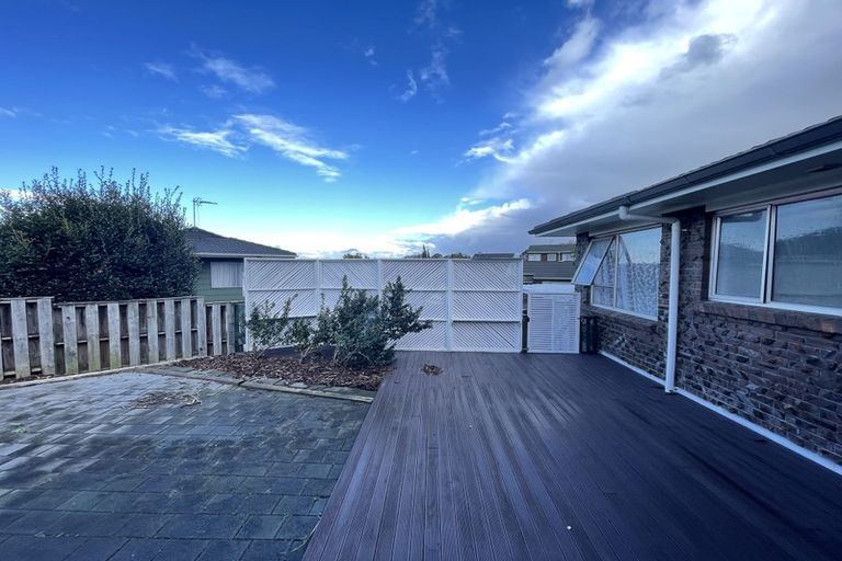 Photo of property in 9 Sirius Place, Botany Downs, Auckland, 2010