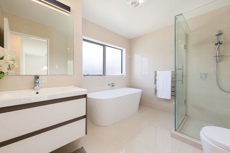 Photo of property in 3 Dreaver Way, Sunnynook, Auckland, 0630