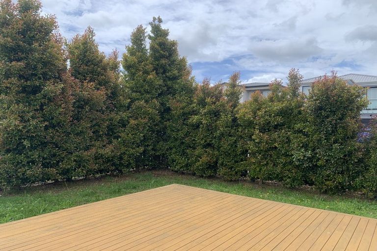 Photo of property in 2 Blackbird Lane, Hobsonville, Auckland, 0616