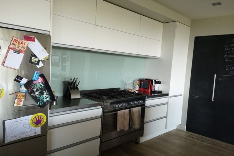 Photo of property in 73 Keanes Road, Maraetai, Howick, 2571