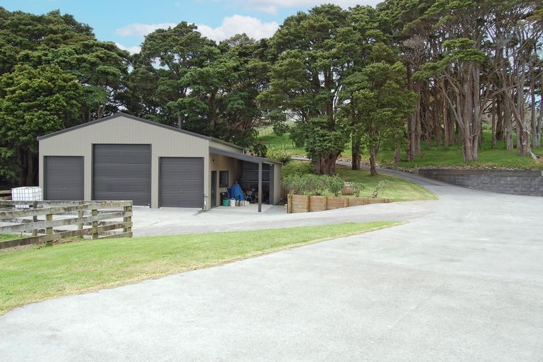 Photo of property in 34 Tawa Avenue, Kaiwaka, 0573