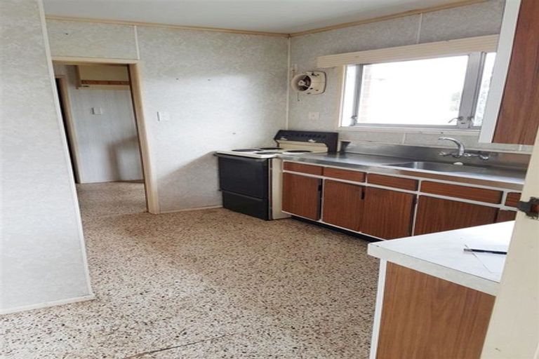 Photo of property in 16 Cook Drive, Whitianga, 3510