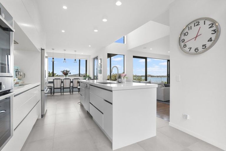 Photo of property in 25 Waimana Avenue, Northcote Point, Auckland, 0627