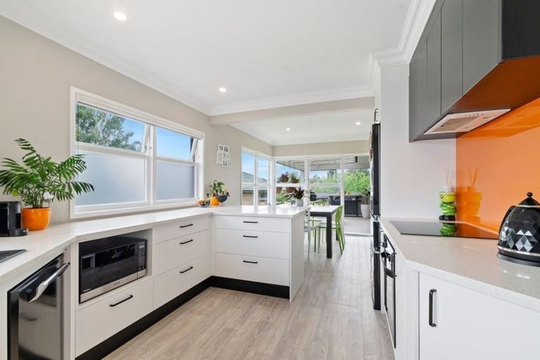 Photo of property in 8 Halberg Street, Papakura, 2110