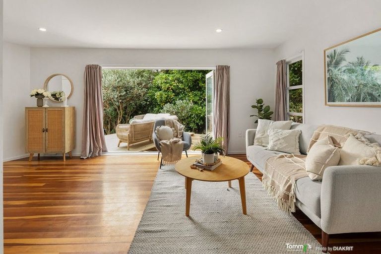 Photo of property in 17 Beach Street, Island Bay, Wellington, 6023