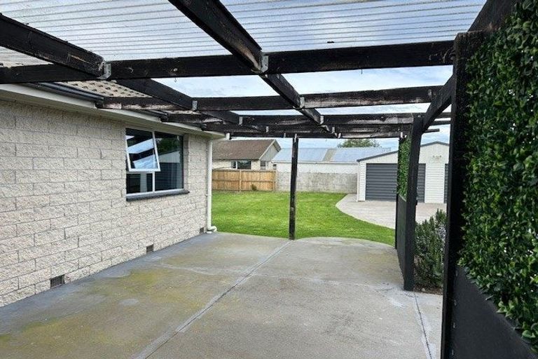 Photo of property in 82 Lowry Avenue, Redwood, Christchurch, 8051