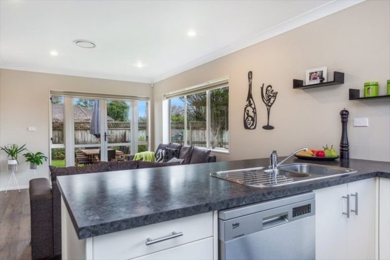 Photo of property in 22 Mangakoea Place, St Andrews, Hamilton, 3200