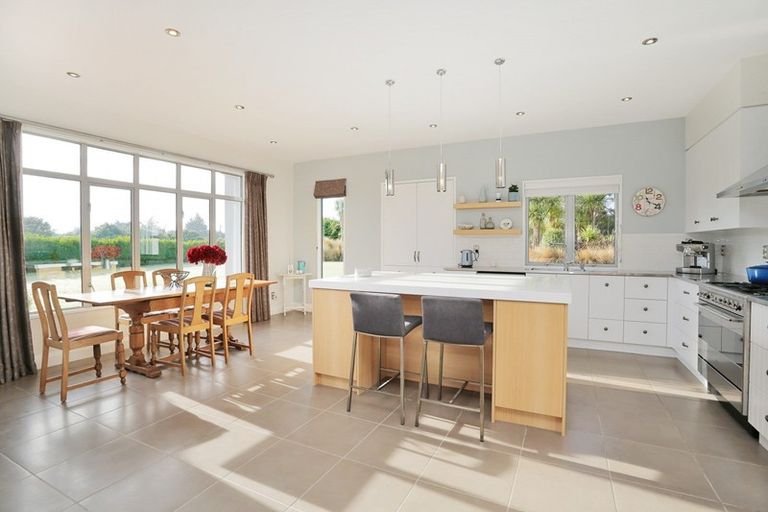 Photo of property in 152 Oreti Road, Otatara, Invercargill, 9879