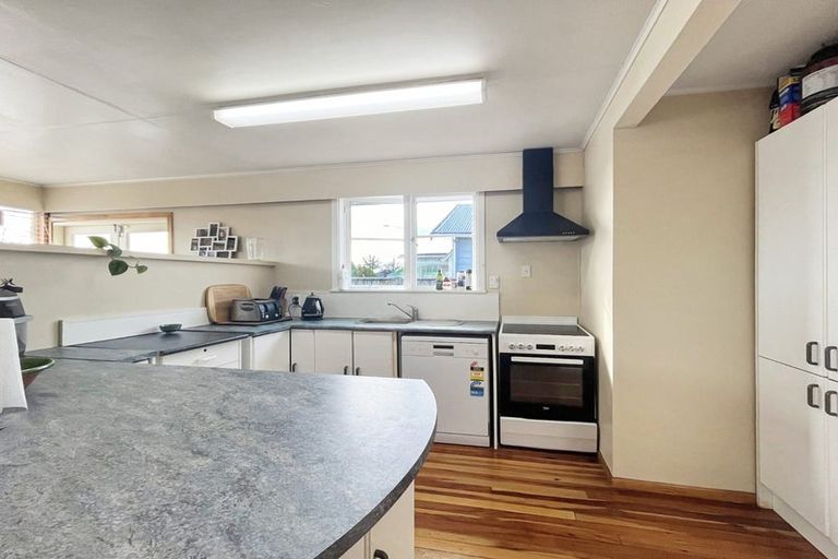 Photo of property in 130 Ferguson Street, West End, Palmerston North, 4412