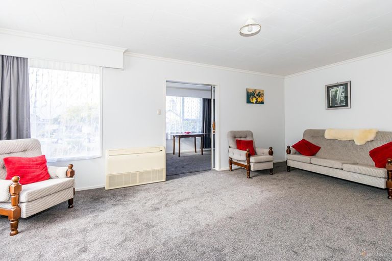 Photo of property in 10a Churchill Place, Waimate, 7924