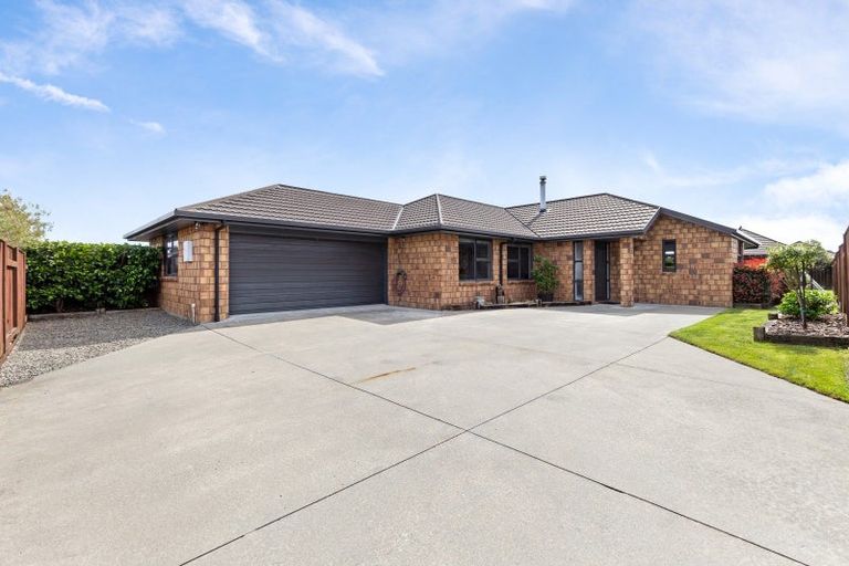 Photo of property in 7 Nevada Way, Kelvin Grove, Palmerston North, 4414