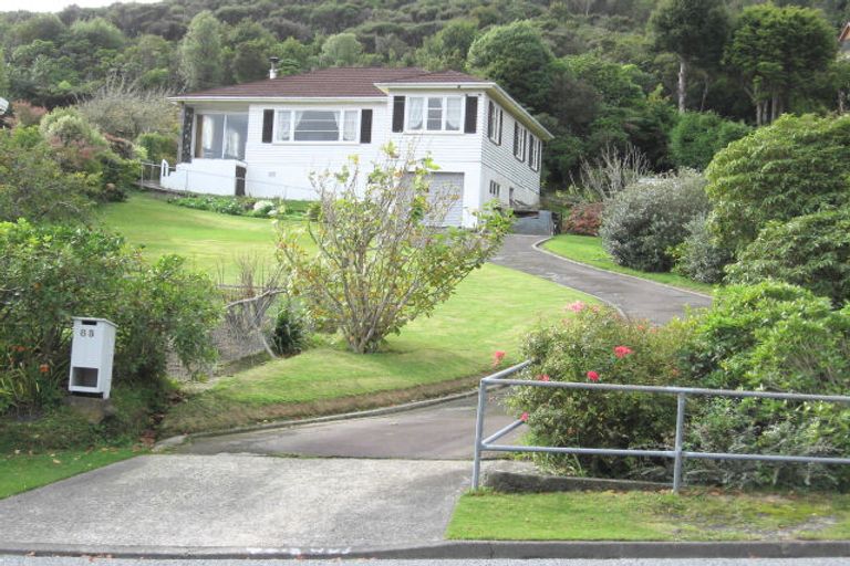 Photo of property in 85 Horoeka Street, Stokes Valley, Lower Hutt, 5019