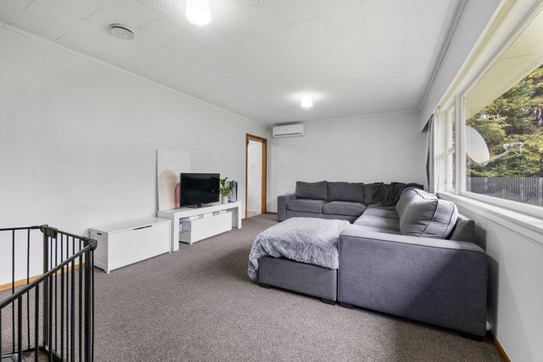 Photo of property in 8 Fyson Place, Hawera, 4610