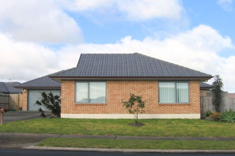 Photo of property in 11 Ballybay Road, East Tamaki, Auckland, 2016